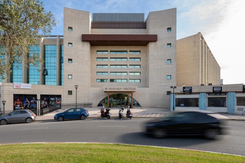 Garajes Edificio Centris I - Galería de imágenes